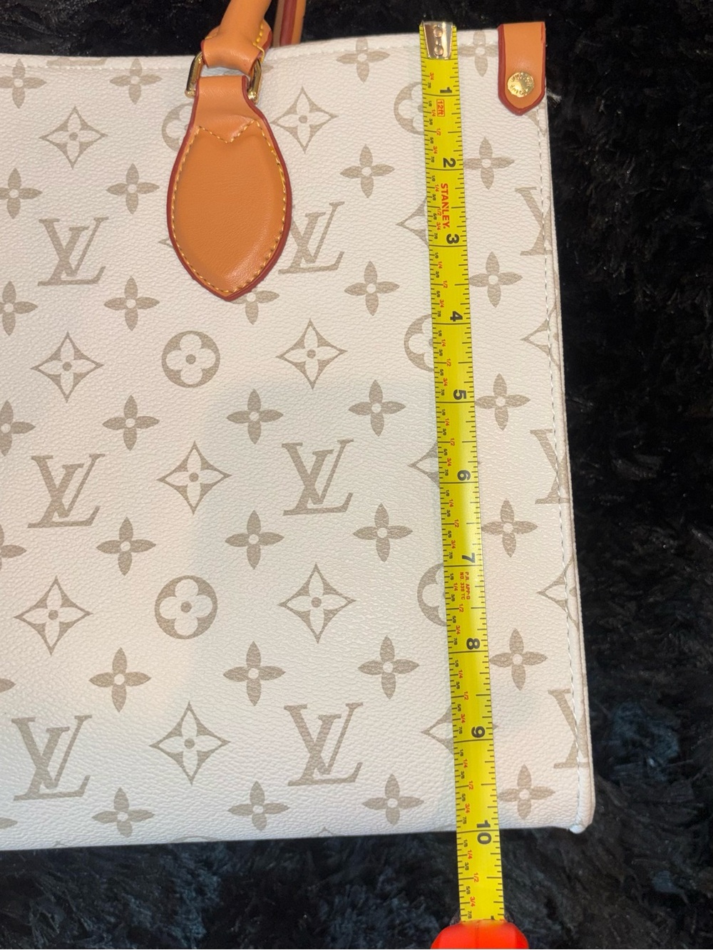 on the go quality White Monogram top handle , tote - Picture 15 of 16